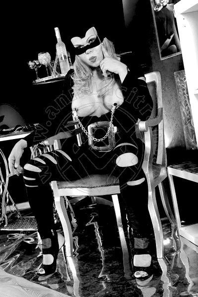 Foto Annunci Vip Mistresstrans Legnano Lady Ale Cavallona
