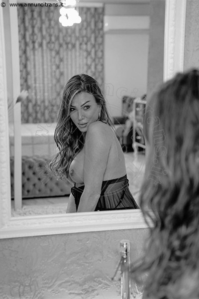 Foto Annunci Vip Transescort Cassino Amanda Lollobrigida