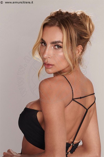 Foto Annunci Vip Transescort Londra Antonella
